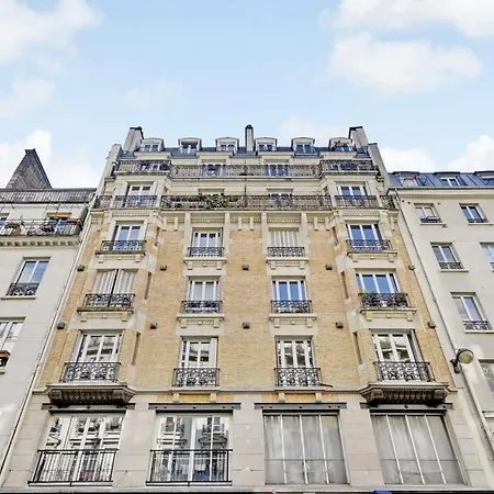 Freshly Renovated In The Heart Of Appartamento *