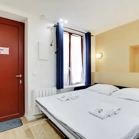Freshly Renovated In The Heart Of * Parigi